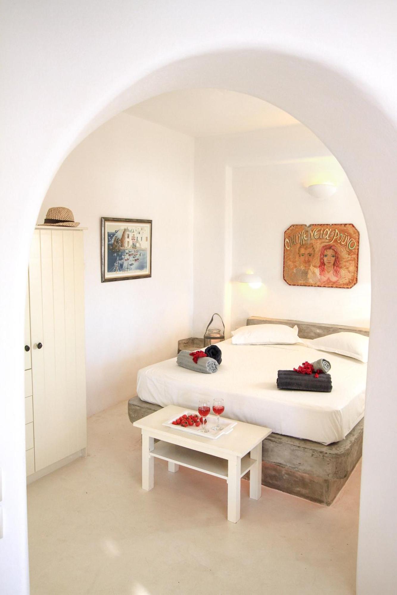 Shades Of White Villas Emporio  Экстерьер фото