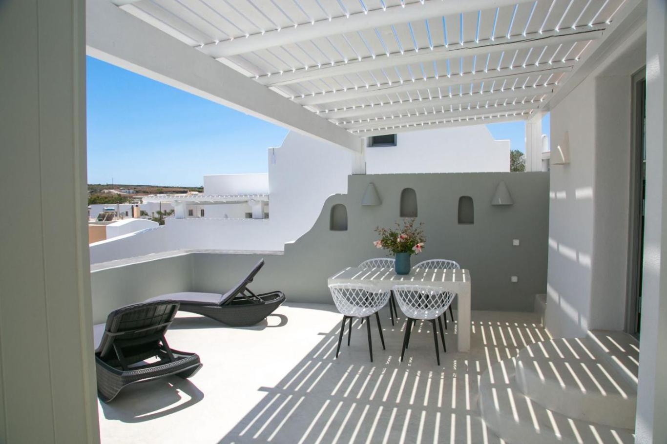 Shades Of White Villas Emporio  Экстерьер фото